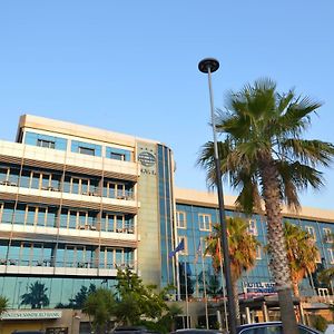 Hotel Vlora International